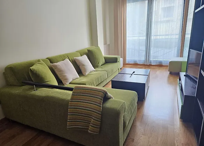 Piso En El Centro De Cerca De Playa America * Nigrán