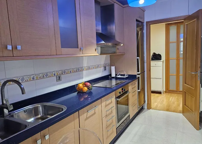 Piso En El Centro De Cerca De Playa America Διαμέρισμα *